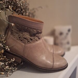 Anthropologie Latigo leather neutral knit boot size 9